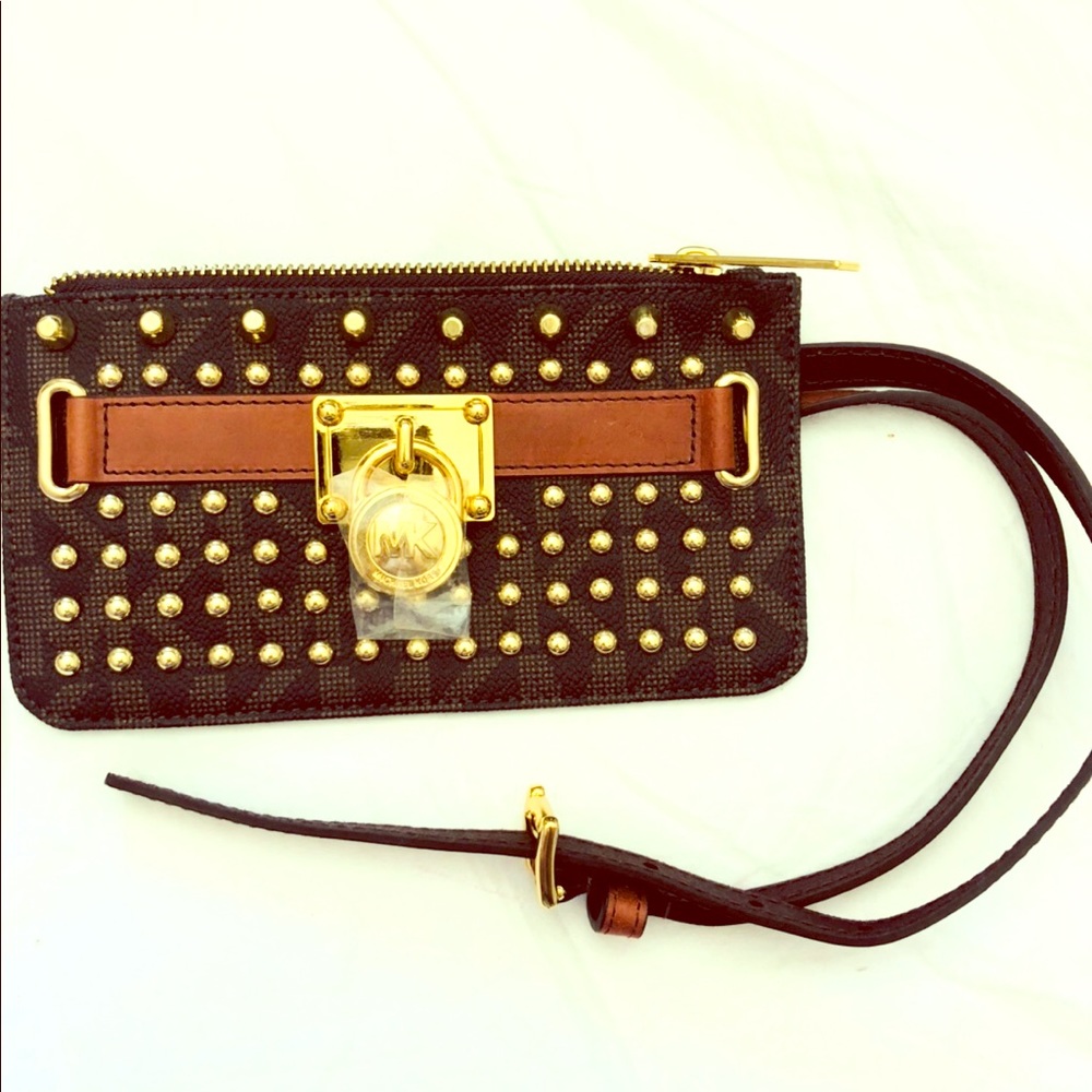 SALE, BRAND NEW MICHAEL KORS LOGO BELT WALLET